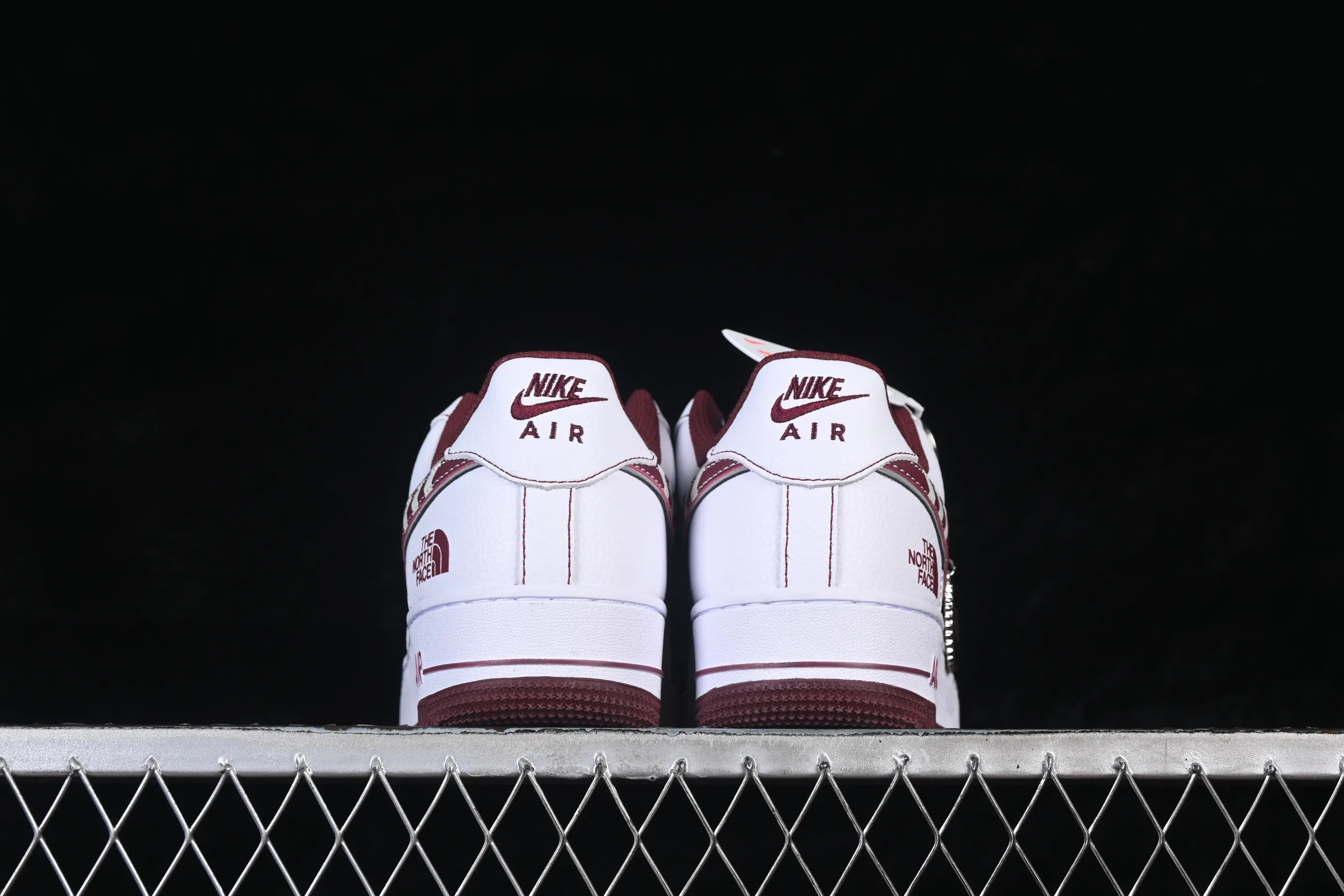 All categories Nk Air Force 1 Air Force series Nk Air Force 1 Low Air Force low-top Nike Air Force 1'07 Low North Face joint white rust red Air Force 1 low-top casual sneakers SU2305-141